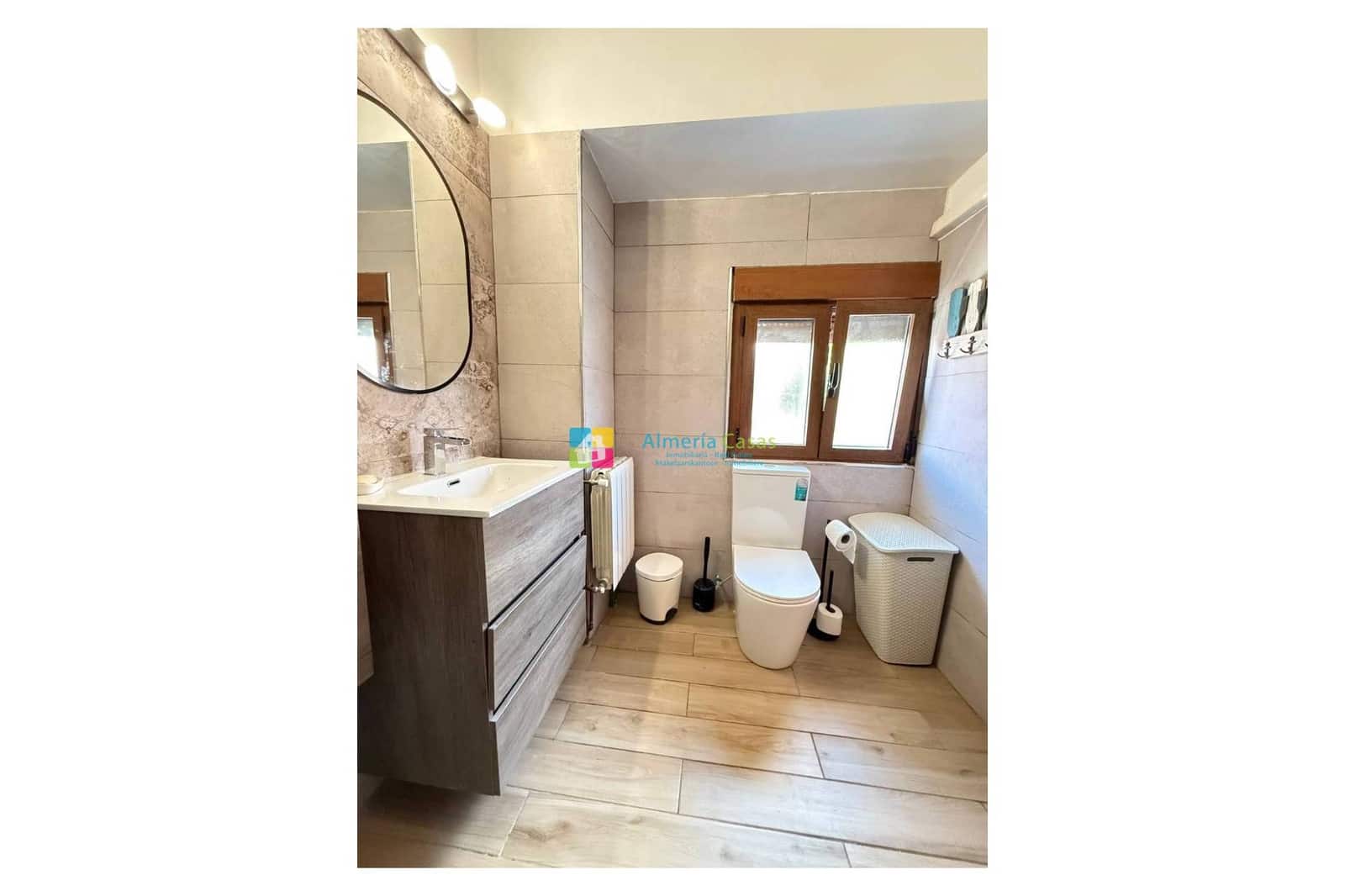 6 bedroom Townhouse for sale in Cantoria with pool garage - € 445,000 (Ref: 10098949)