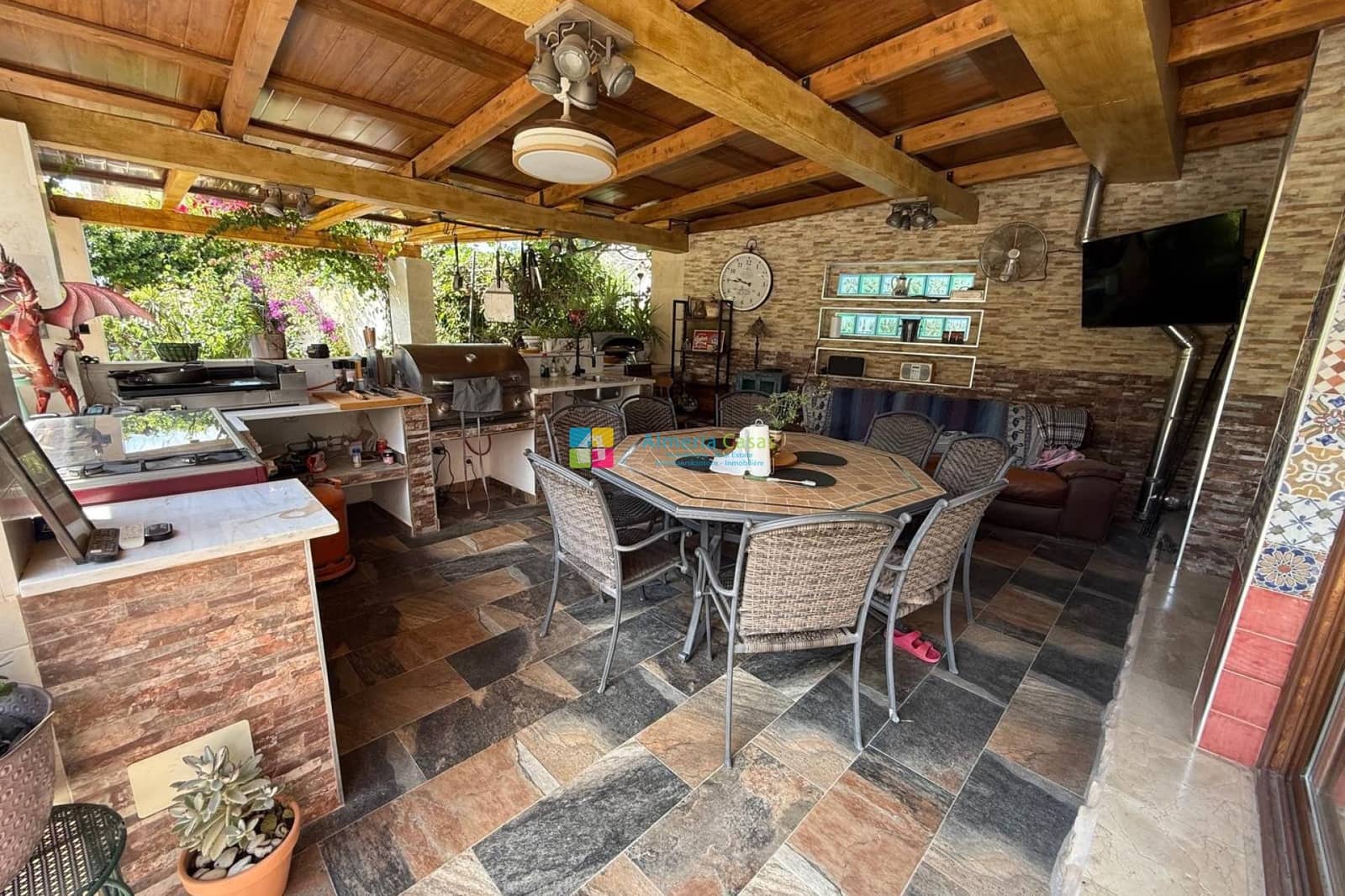 6 bedroom Townhouse for sale in Cantoria with pool garage - € 445,000 (Ref: 10098949)