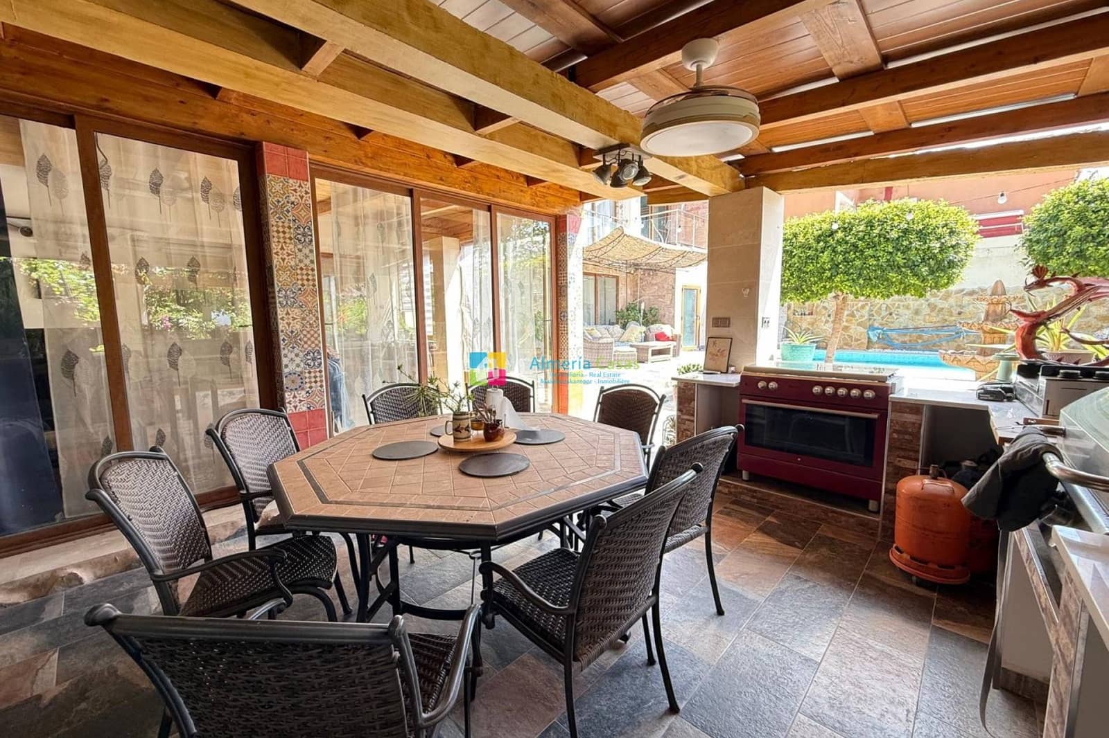 6 bedroom Townhouse for sale in Cantoria with pool garage - € 445,000 (Ref: 10098949)