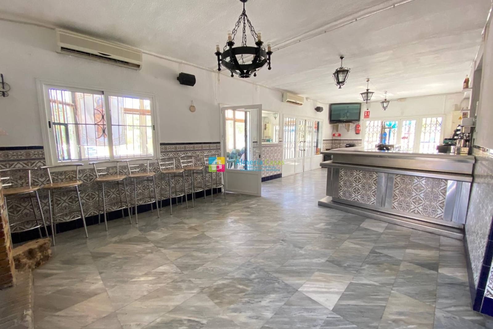 7 slaapkamer Restaurant/bar te koop in Albanchez - € 249.950 (Ref: 10111842)