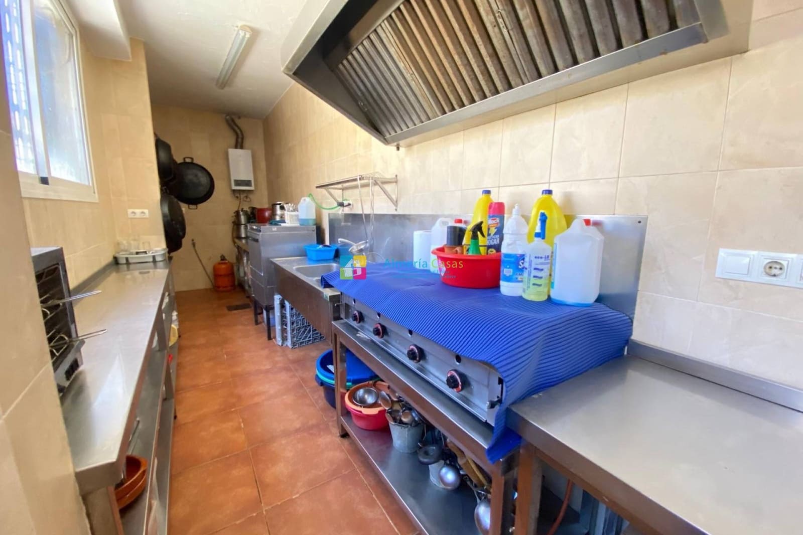 7 slaapkamer Restaurant/bar te koop in Albanchez - € 249.950 (Ref: 10111842)