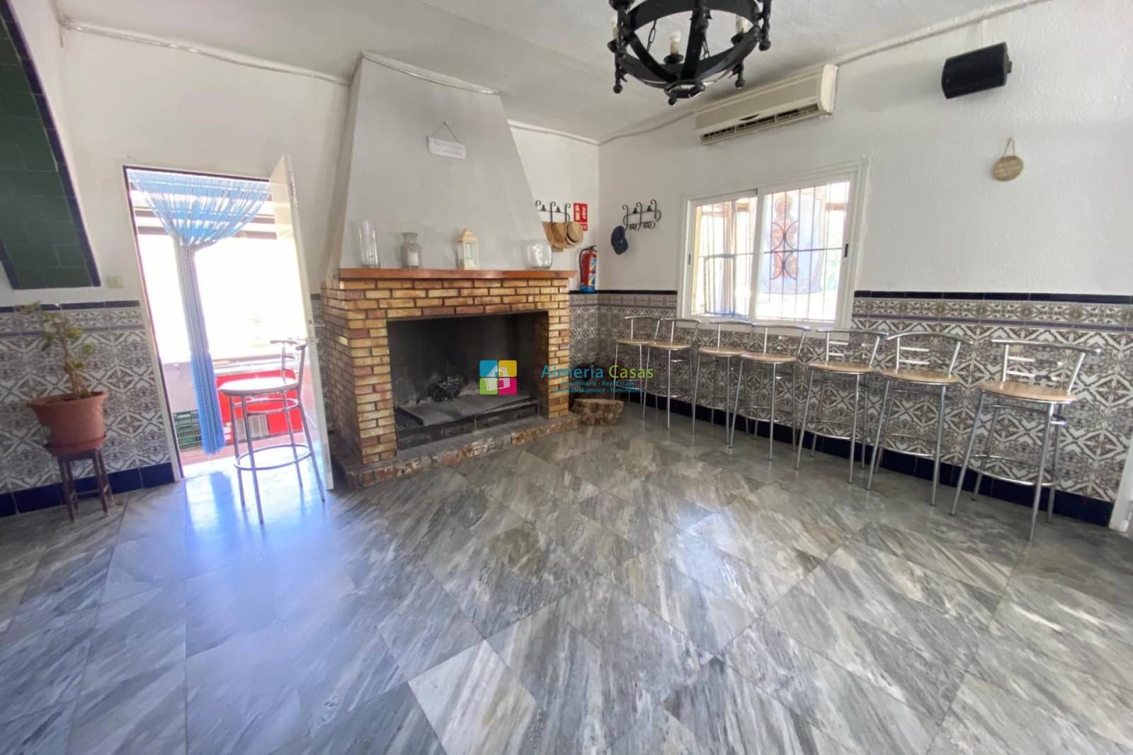7 slaapkamer Restaurant/bar te koop in Albanchez - € 249.950 (Ref: 10111842)