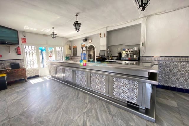7 chambre Restaurant/Bar à vendre à Albanchez - 249 950 € (Ref: 10111842)