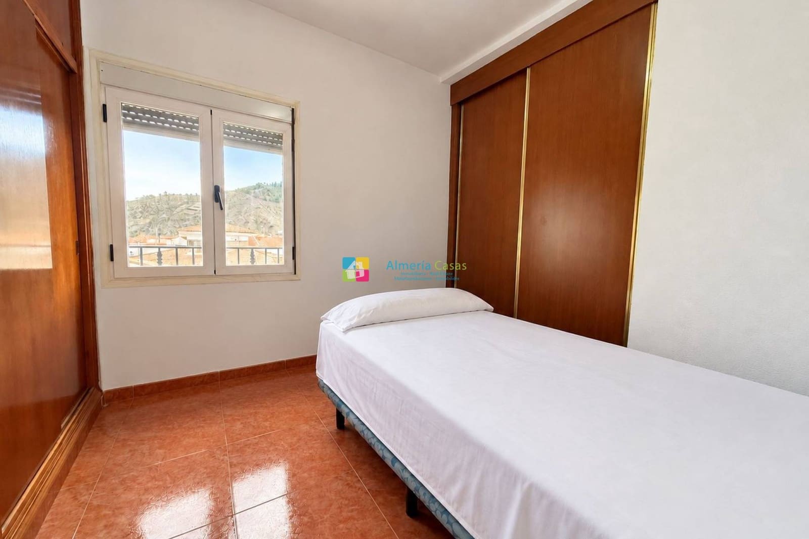 Dom na sprzedaż w Armuna de Almanzora z garażem - 92 000 € (Ref: 10136411)