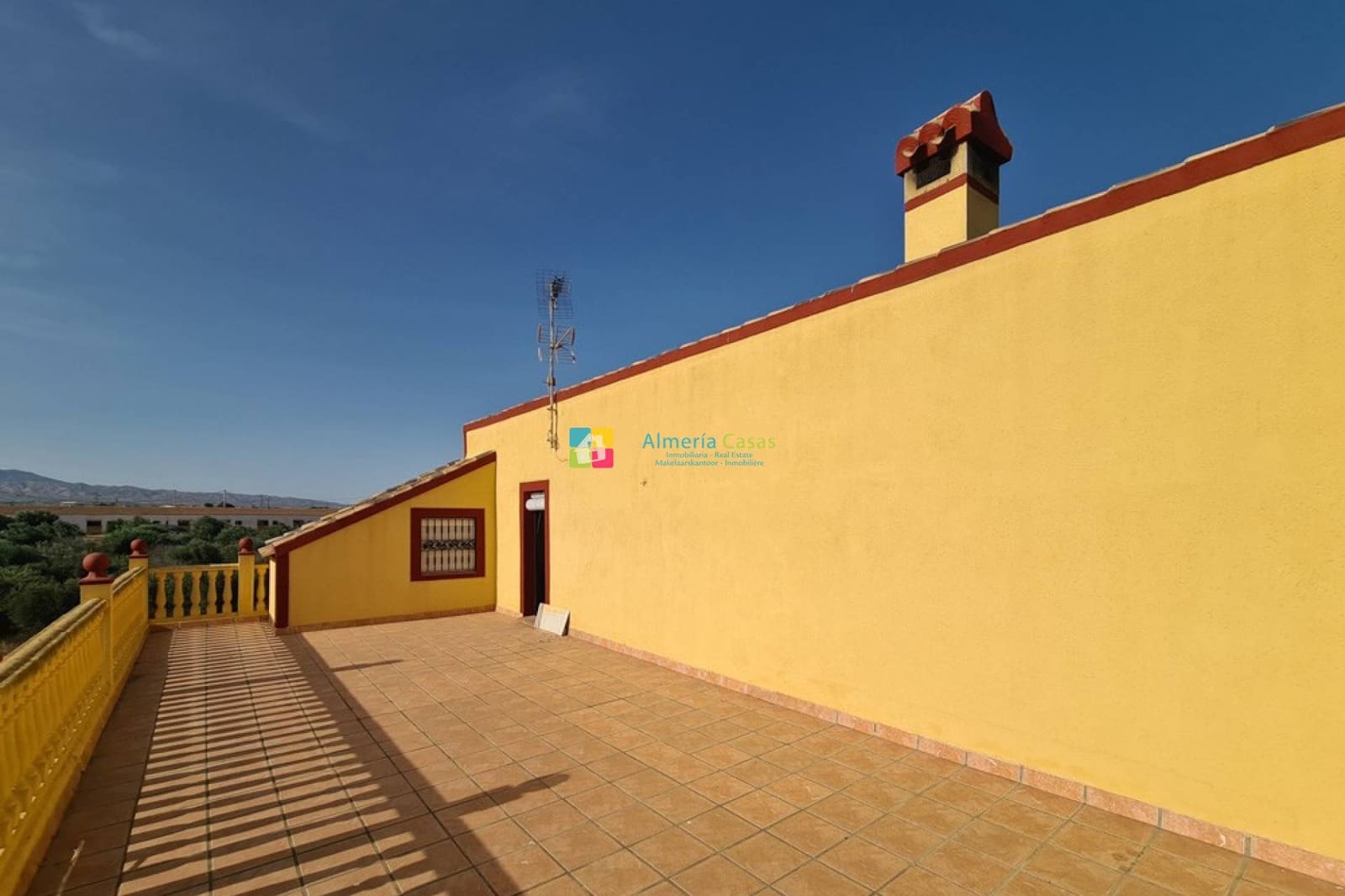 3 chambre Finca/Maison de Campagne à vendre à Huercal-Overa avec garage - 250 000 € (Ref: 10148010)