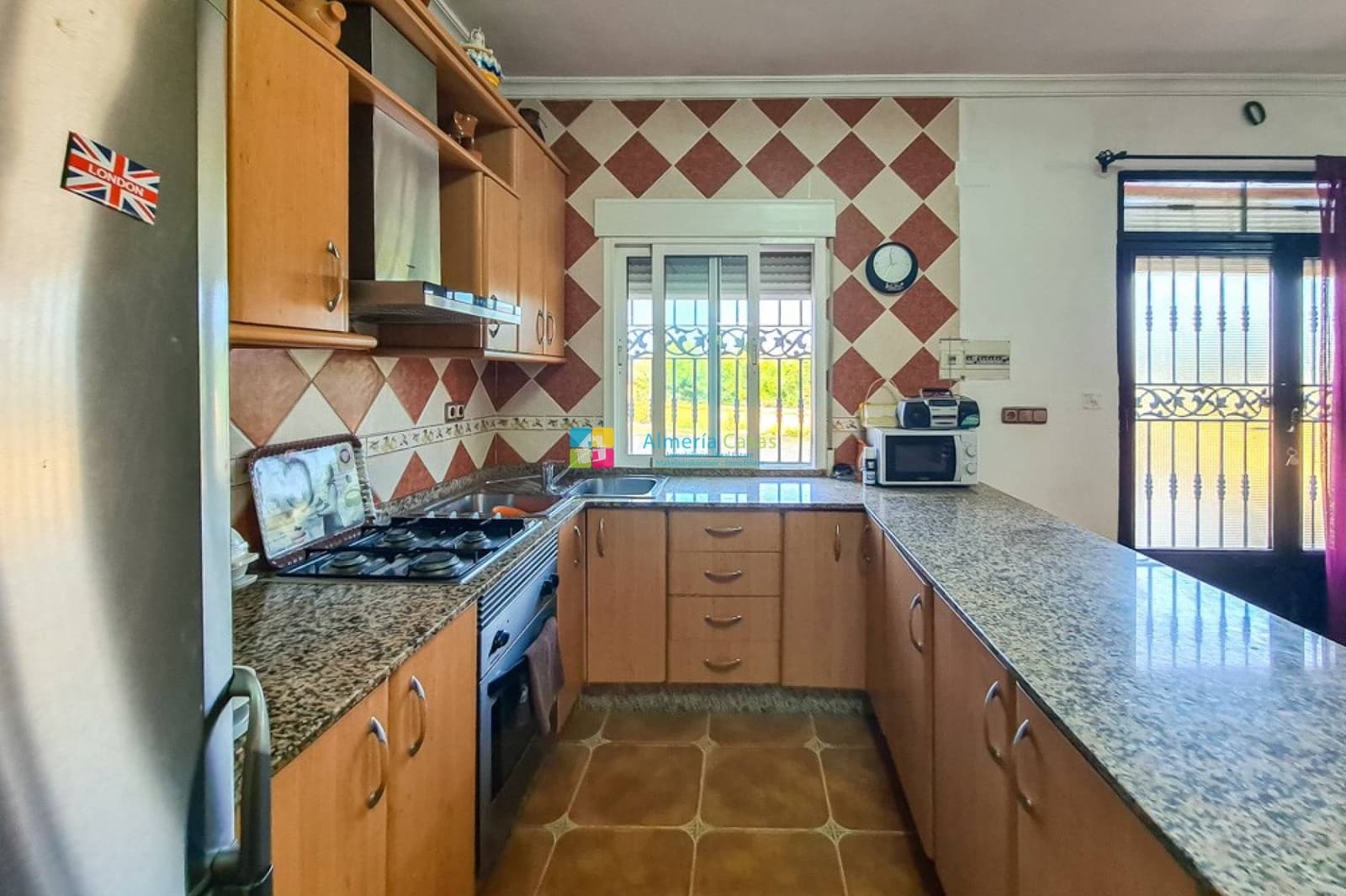 3 chambre Finca/Maison de Campagne à vendre à Huercal-Overa avec garage - 250 000 € (Ref: 10148010)