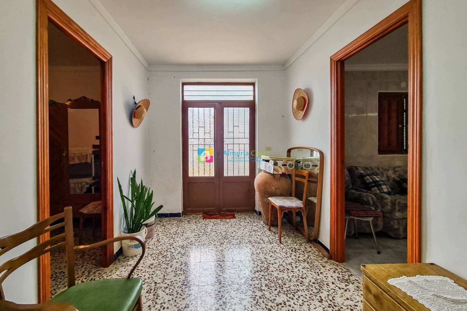 5 slaapkamer Finca/Landhuis te koop in Huercal-Overa met garage - € 125.000 (Ref: 10148011)