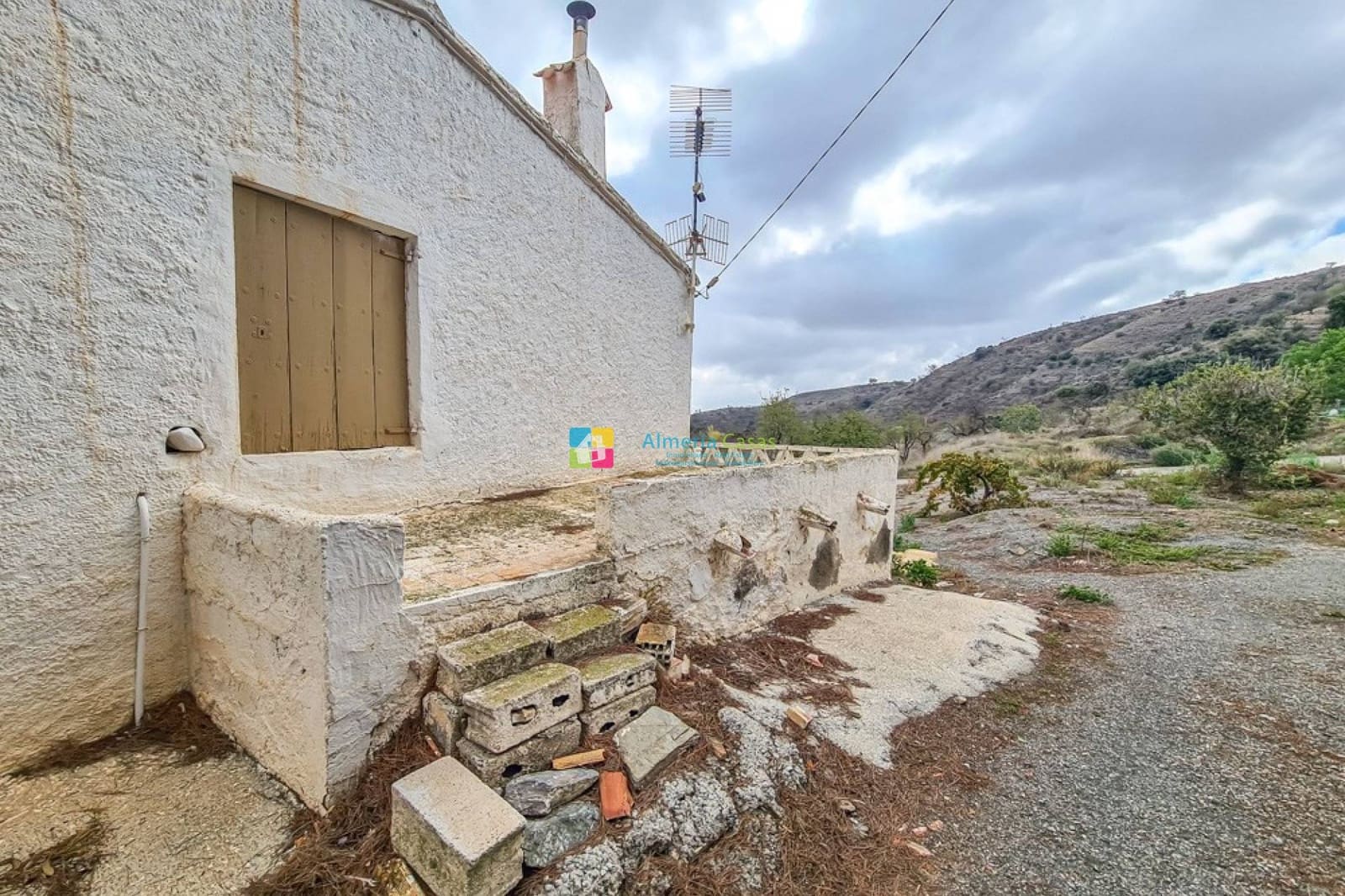 5 slaapkamer Finca/Landhuis te koop in Huercal-Overa met garage - € 125.000 (Ref: 10148011)