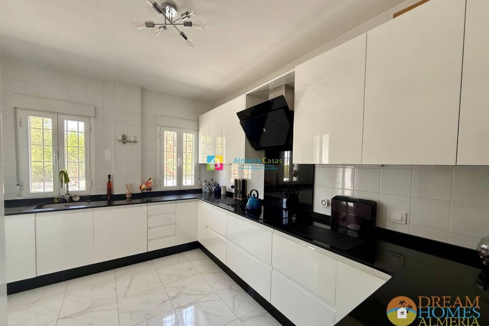 3 Zimmer Villa zu verkaufen in Albox mit Pool Garage - 395.000 € (Ref: 10177644)