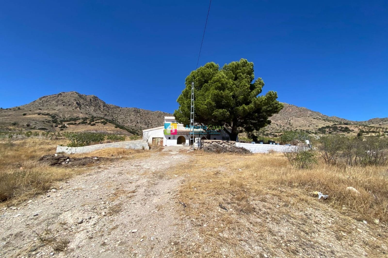 5 soveværelse Finca/Landehus til salg i Saliente Alto med swimmingpool garage - € 219.500 (Ref: 3196560)