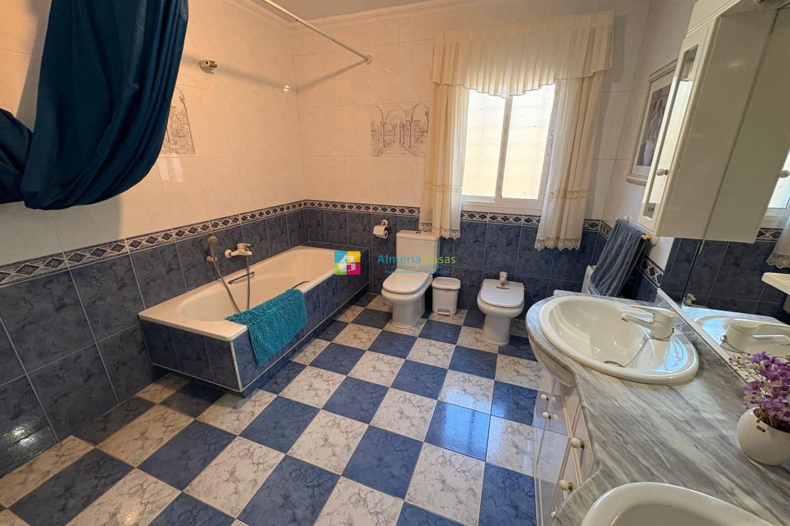 8 slaapkamer Finca/Landhuis te koop in Velez-Rubio met zwembad - € 325.000 (Ref: 3196592)