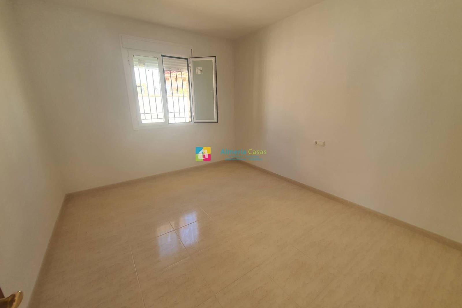 4 bedroom Villa for sale in Oria - € 175,000 (Ref: 4180283)