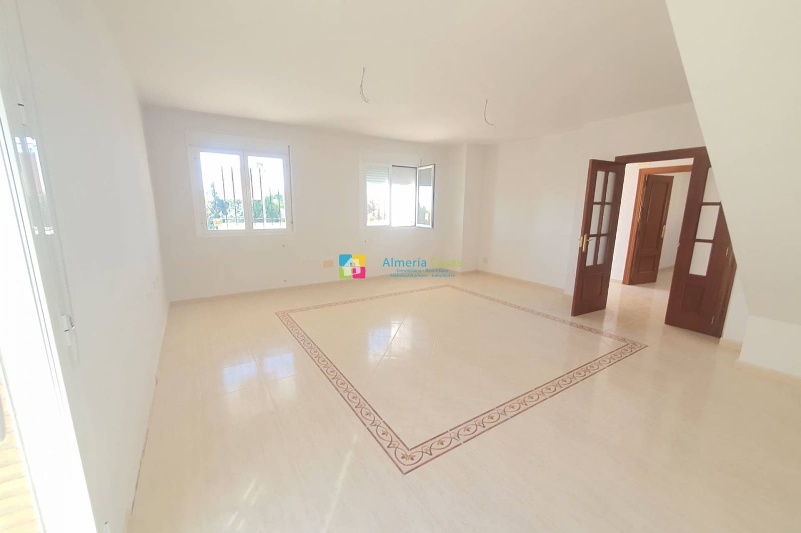 4 bedroom Villa for sale in Oria - € 175,000 (Ref: 4180283)