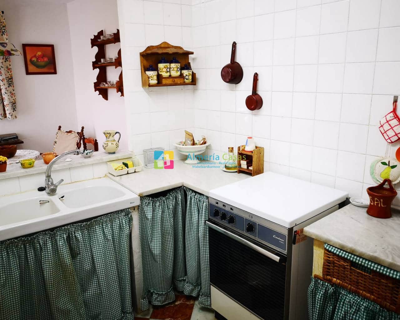 6 soveværelse Byhus til salg i Albanchez - € 79.000 (Ref: 4247797)