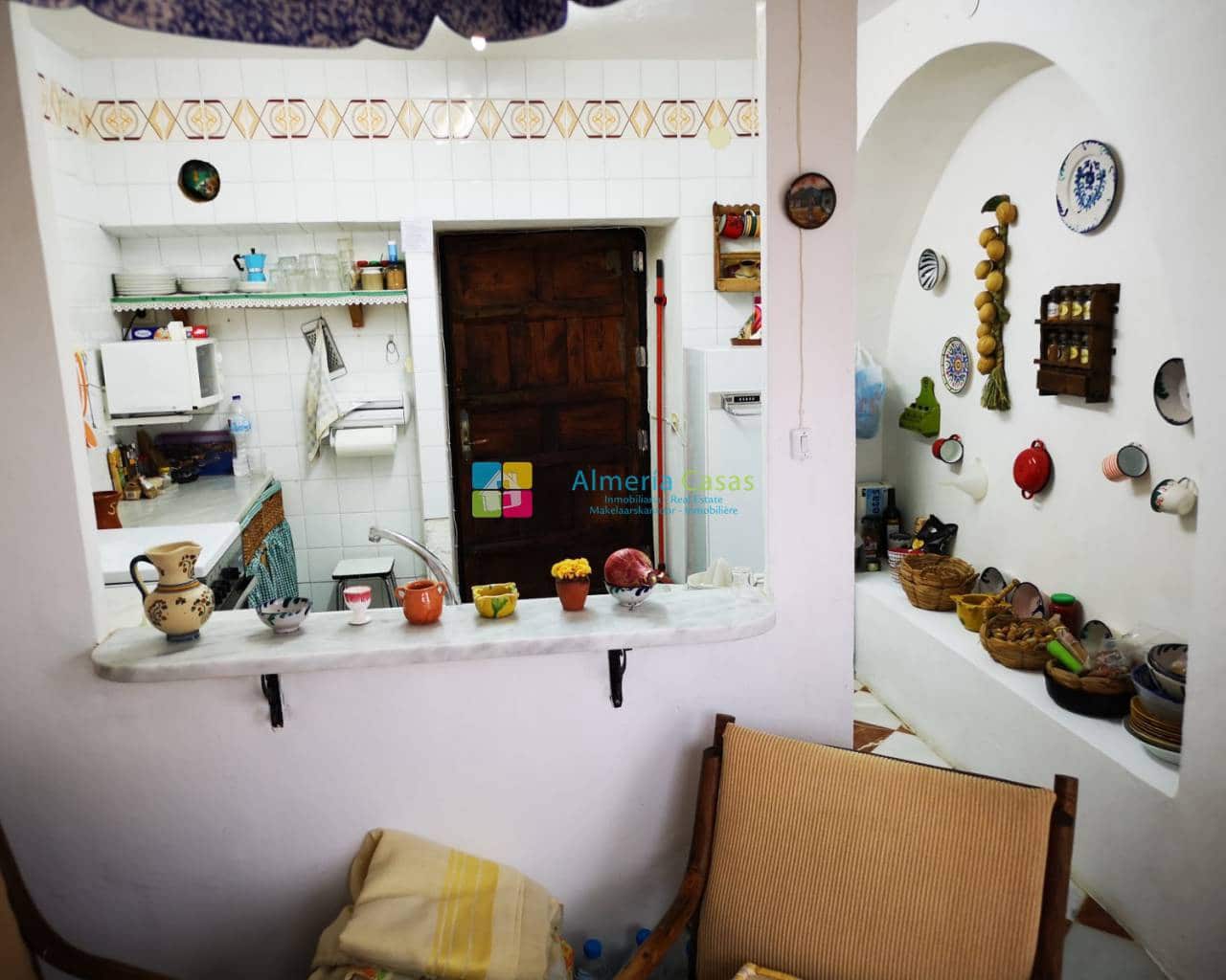 6 soveværelse Byhus til salg i Albanchez - € 79.000 (Ref: 4247797)