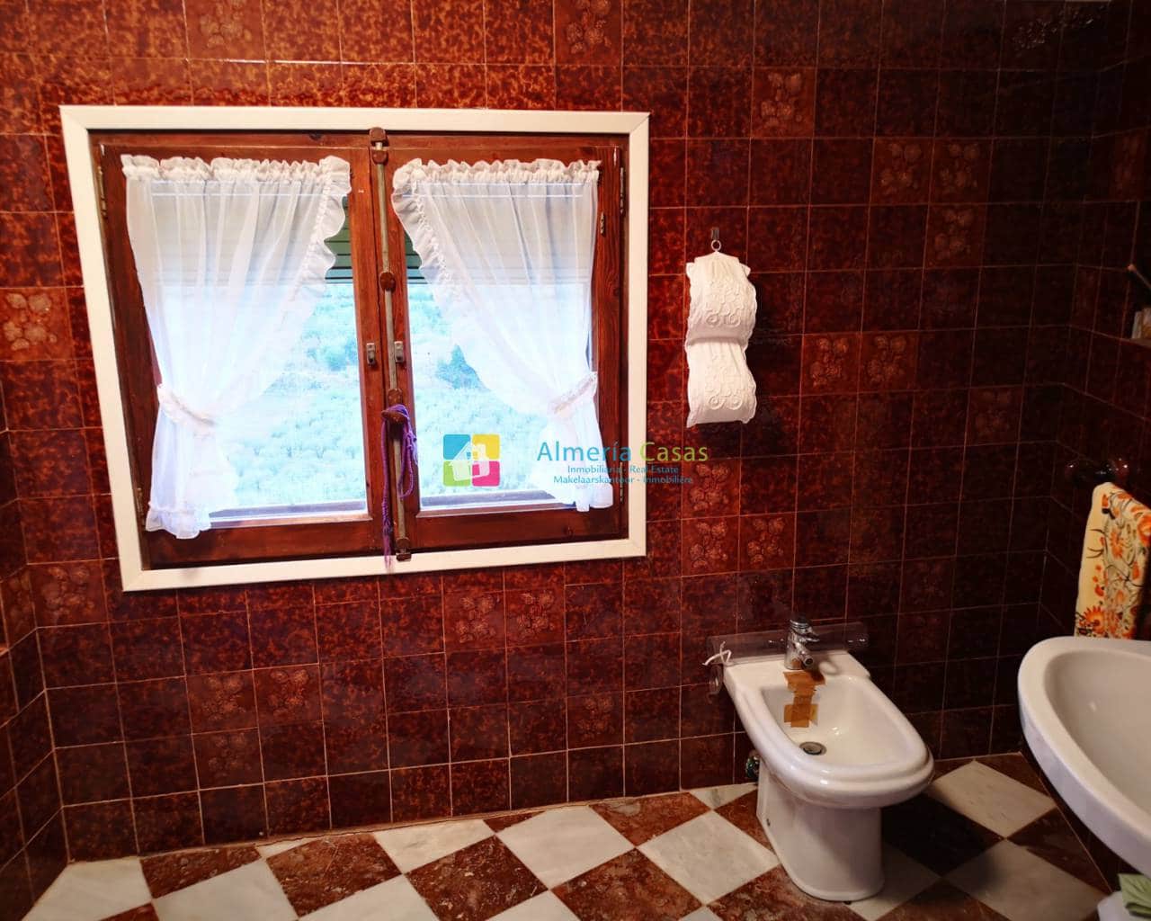 6 soveværelse Byhus til salg i Albanchez - € 79.000 (Ref: 4247797)