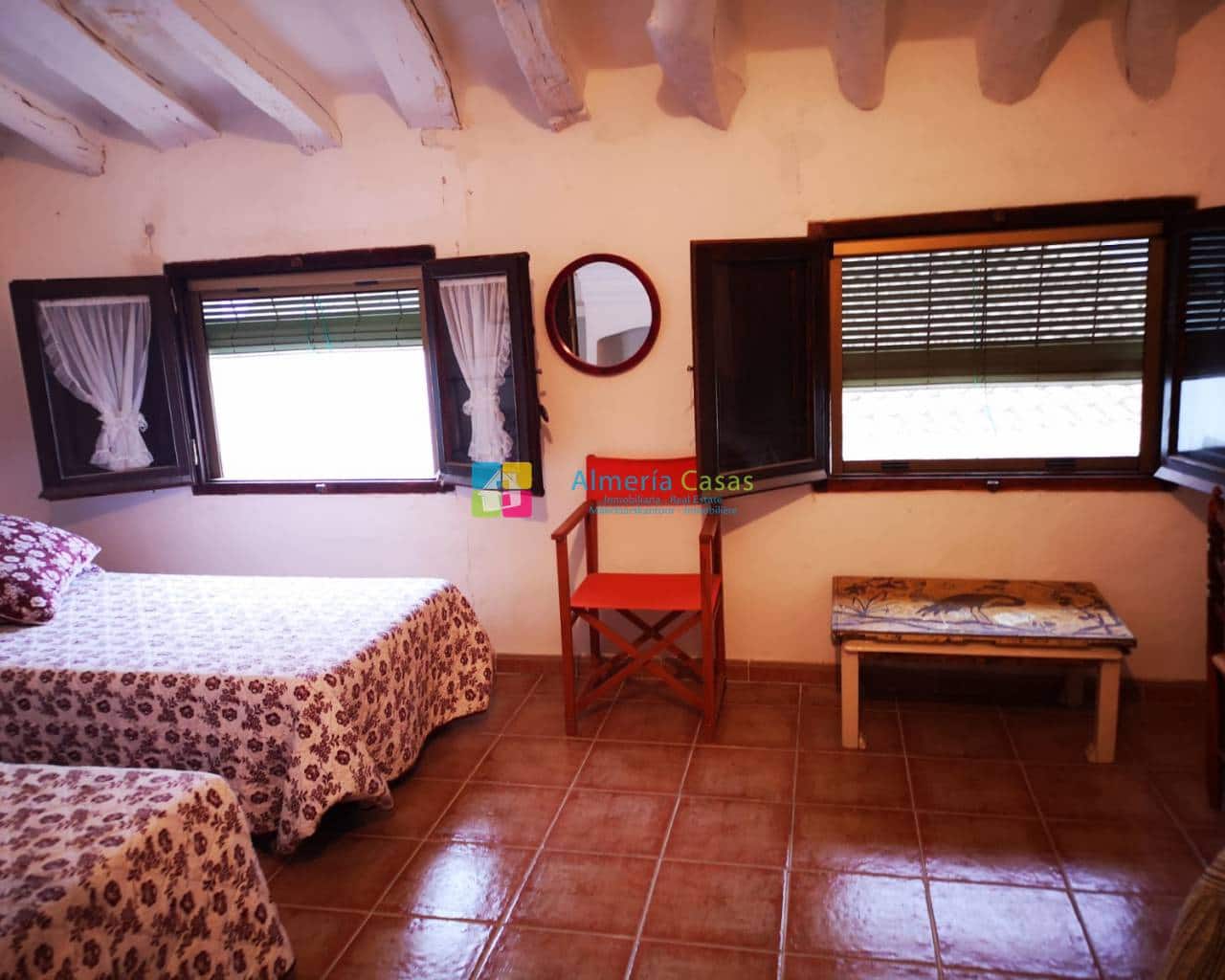 6 soveværelse Byhus til salg i Albanchez - € 79.000 (Ref: 4247797)