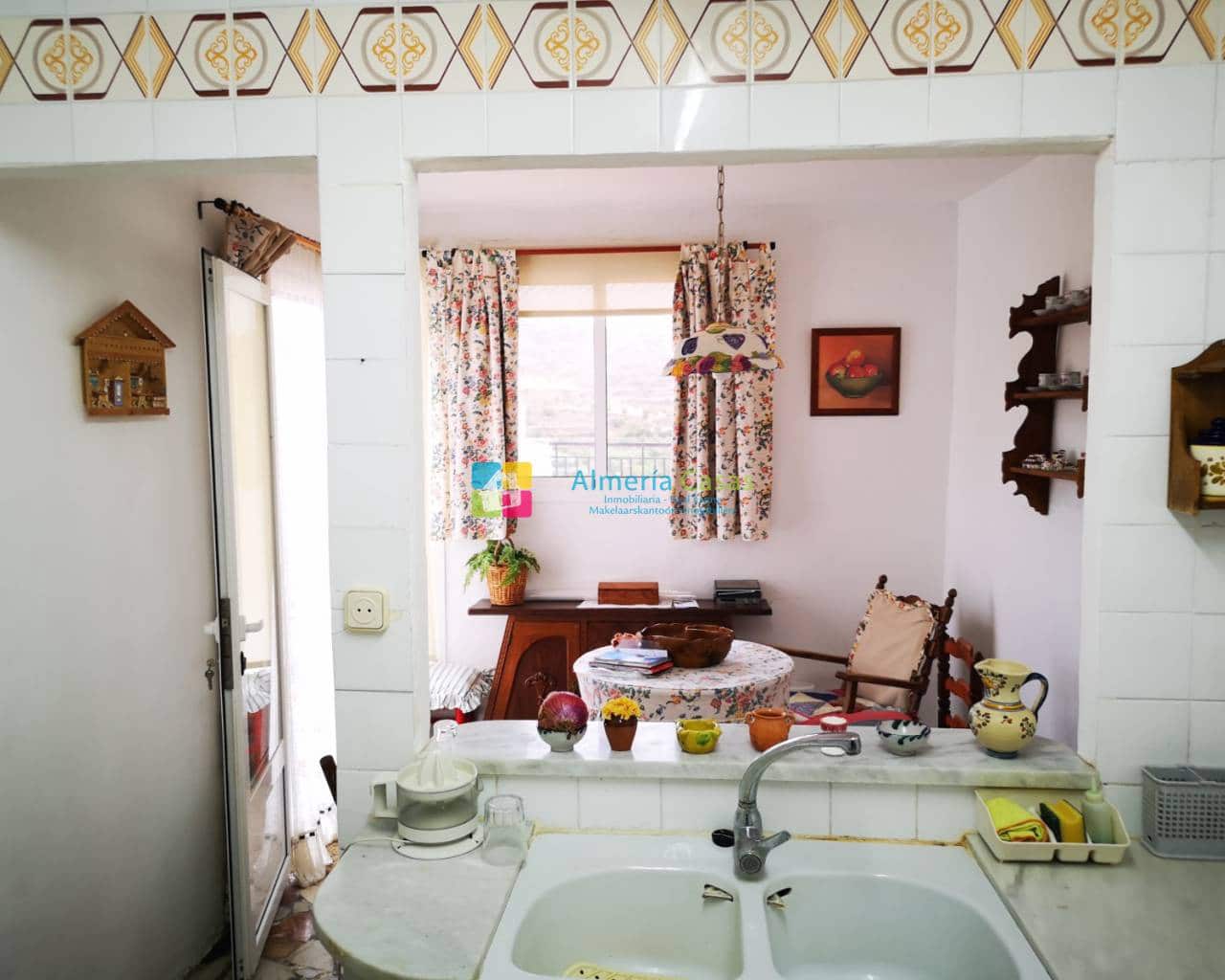 6 soveværelse Byhus til salg i Albanchez - € 79.000 (Ref: 4247797)