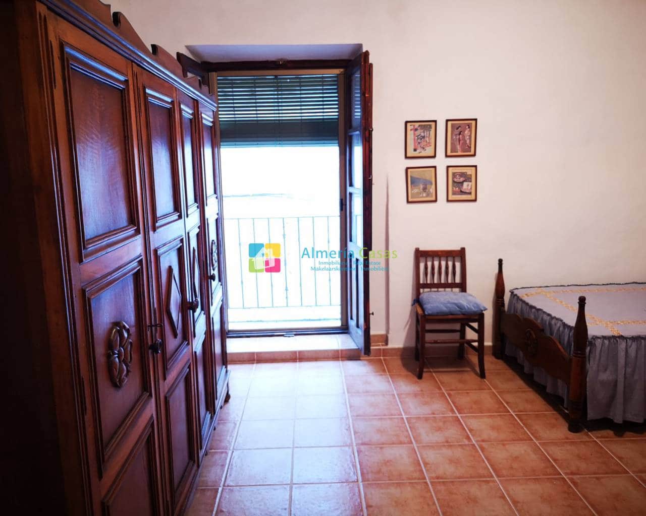 6 soveværelse Byhus til salg i Albanchez - € 79.000 (Ref: 4247797)