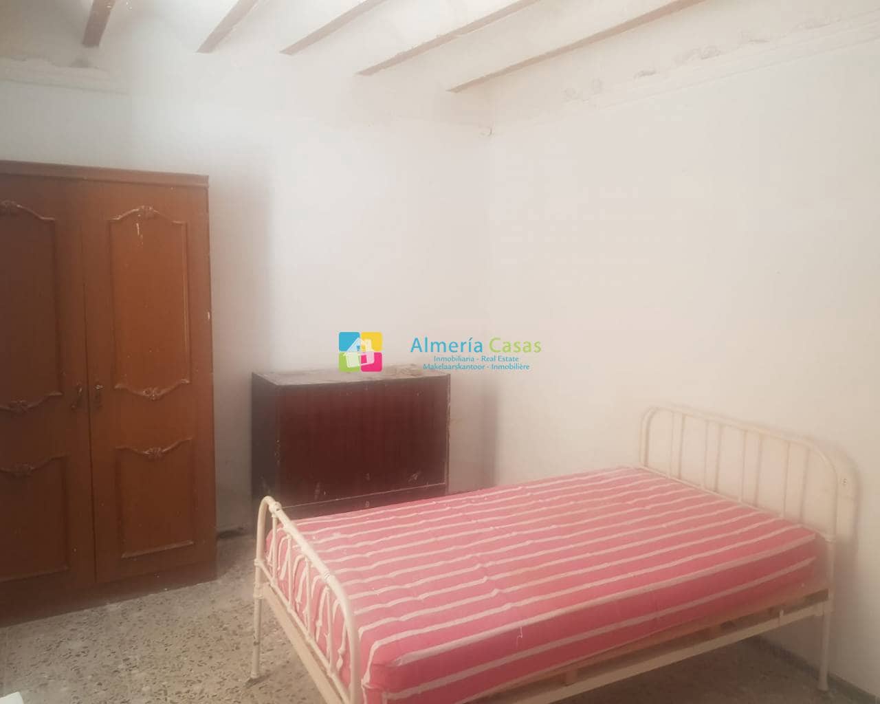 4 soveværelse Byhus til salg i Los Cerricos - € 59.000 (Ref: 4838894)