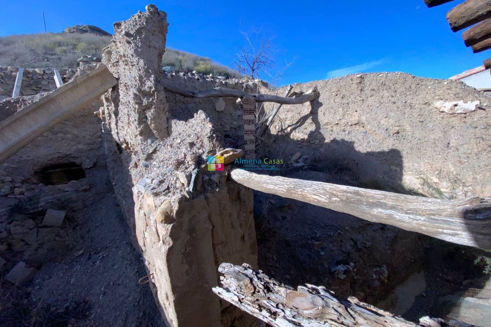 5 bedroom Finca/Country House for sale in Albox - € 36,000 (Ref: 4988204)