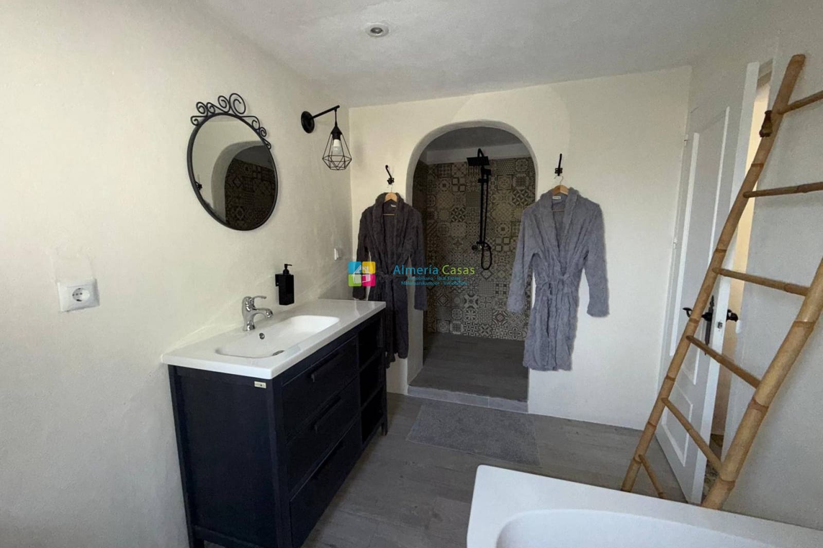 5 soveværelse Finca/Landehus til salg i Oria med swimmingpool garage - € 375.000 (Ref: 5777883)