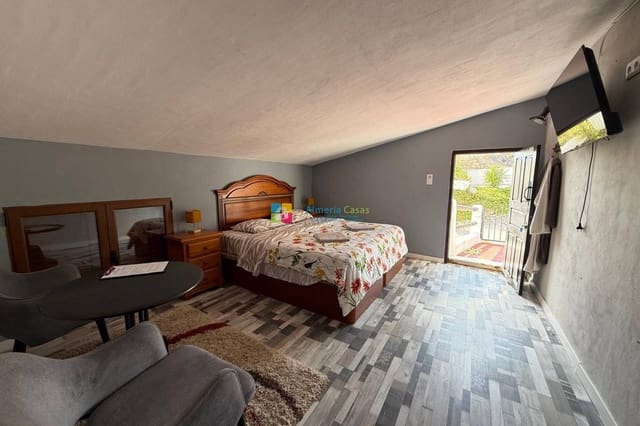 5 soveværelse Finca/Landehus til salg i Oria med swimmingpool garage - € 375.000 (Ref: 5777883)