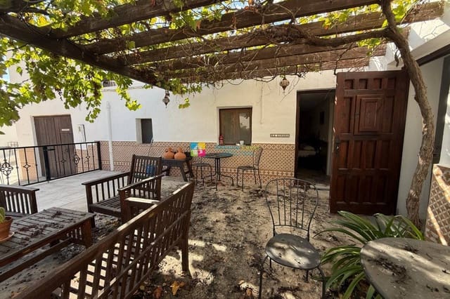 5 soveværelse Finca/Landehus til salg i Oria med swimmingpool garage - € 375.000 (Ref: 5777883)