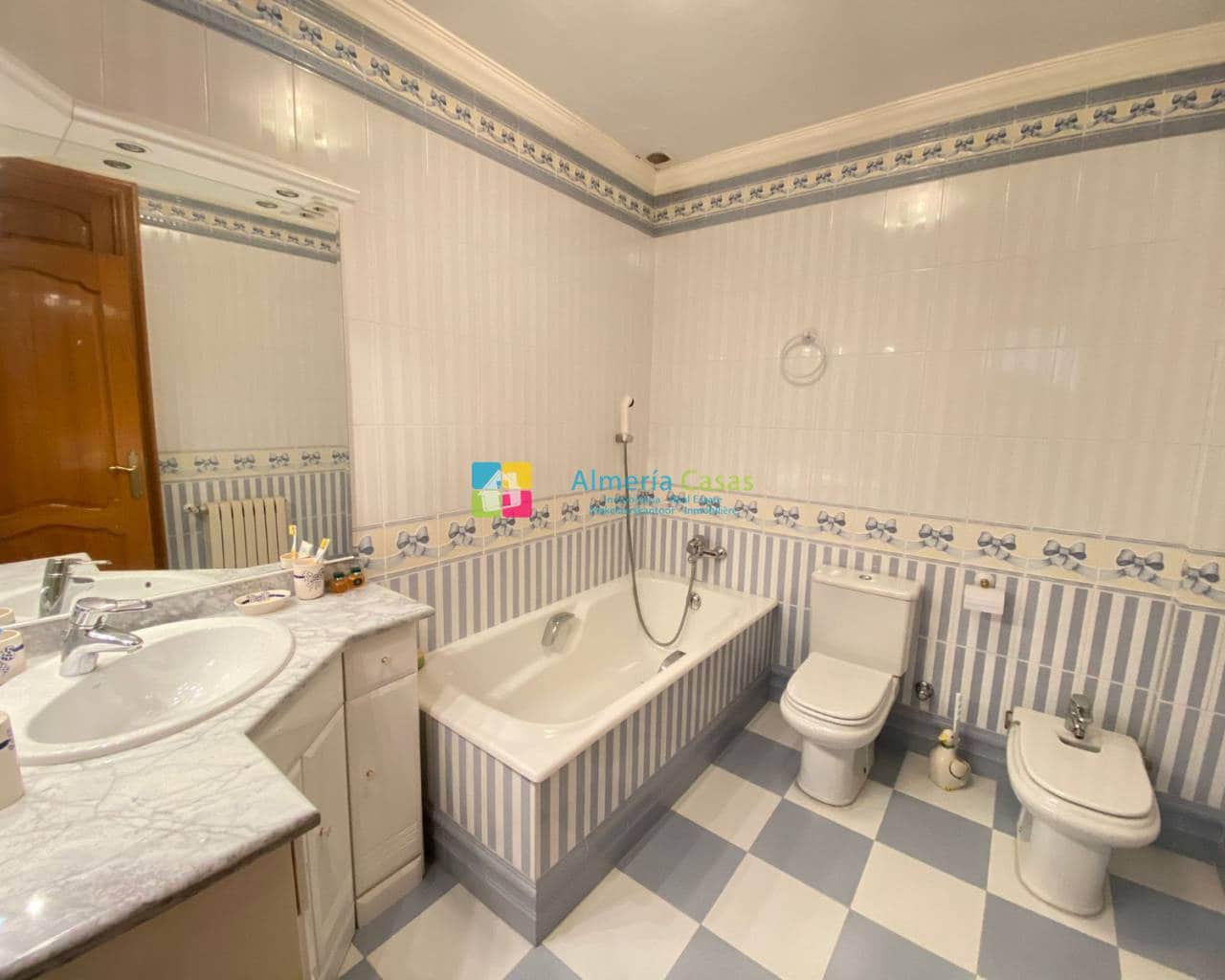 5 chambre Maison de Ville à vendre à Lucar avec garage - 195 000 € (Ref: 6600750)