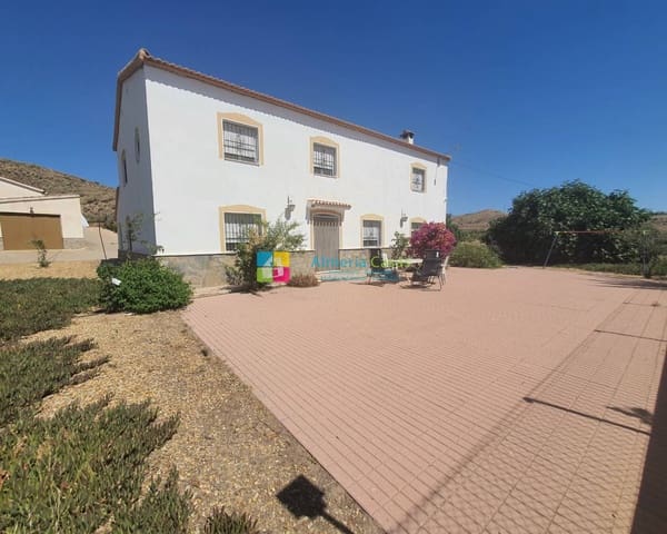 11 soveværelse Finca/Landehus til salg i Saliente Bajo (Albox), Albox med swimmingpool - € 695.000 (Ref: 7039222)