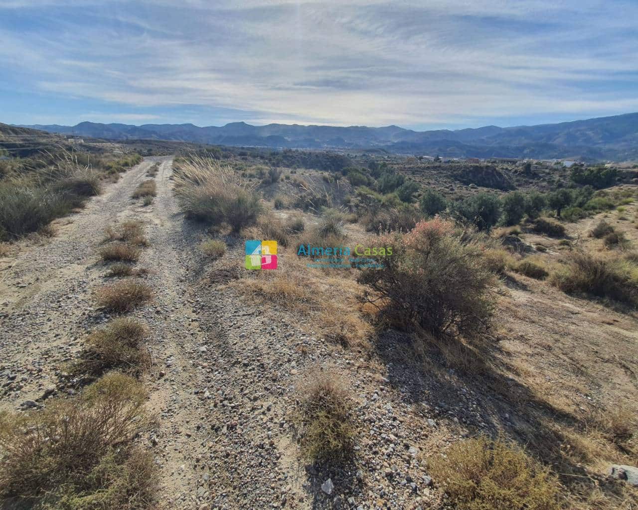 2 soveværelse Finca/Landehus til salg i Olula del Rio med garage - € 75.000 (Ref: 7263983)