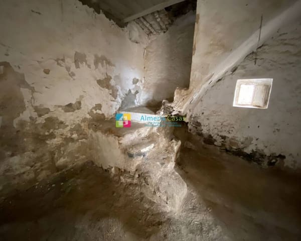 4 soveværelse Finca/Landehus til salg i Saliente Alto, Albox - € 45.000 (Ref: 7282071)