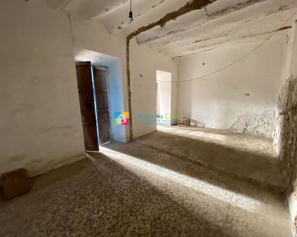 4 soveværelse Finca/Landehus til salg i Saliente Alto, Albox - € 45.000 (Ref: 7282071)