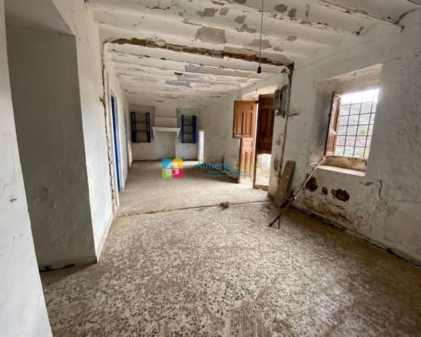 4 soveværelse Finca/Landehus til salg i Saliente Alto, Albox - € 45.000 (Ref: 7282071)