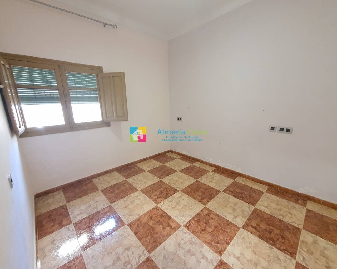 3 soveværelse Byhus til salg i Fines - € 66.000 (Ref: 7381286)