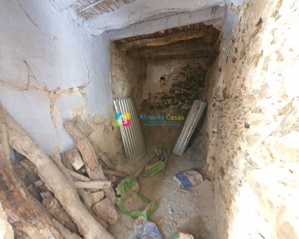 2 soveværelse Byhus til salg i Sierro - € 35.000 (Ref: 7486217)