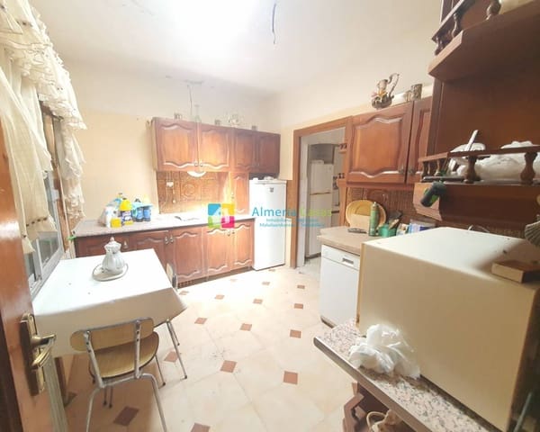 4 soveværelse Villa til salg i Purchena med swimmingpool - € 190.000 (Ref: 7541040)