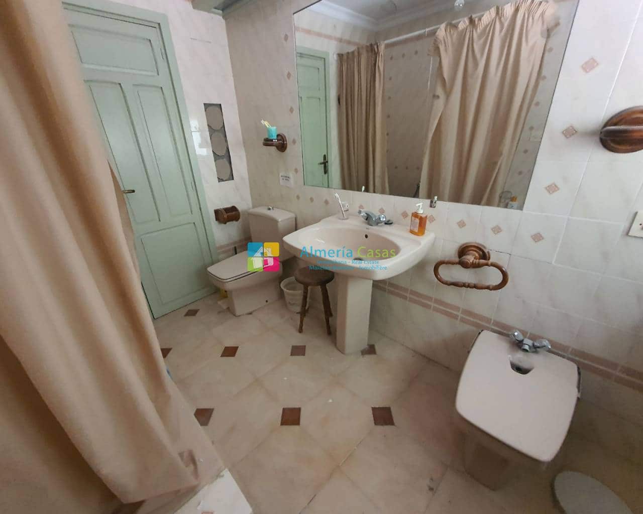 4 soveværelse Villa til salg i Purchena med swimmingpool - € 190.000 (Ref: 7541040)