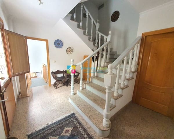 5 soveværelse Byhus til salg i Olula del Río med garage - € 279.950 (Ref: 7543910)