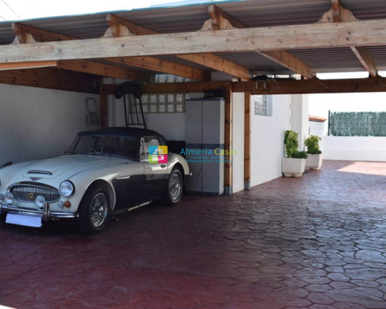 5 bedroom Villa for sale in Mojacar with pool - € 824,990 (Ref: 7600956)