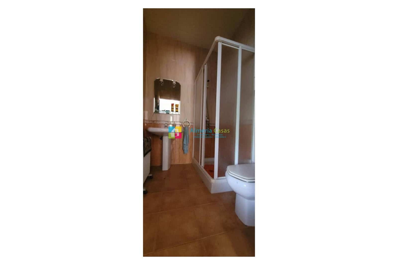 5 makuuhuone Maalaistalo myytävänä paikassa Cullar mukana 
autotalli - 250 000 € (Ref: 7656398)