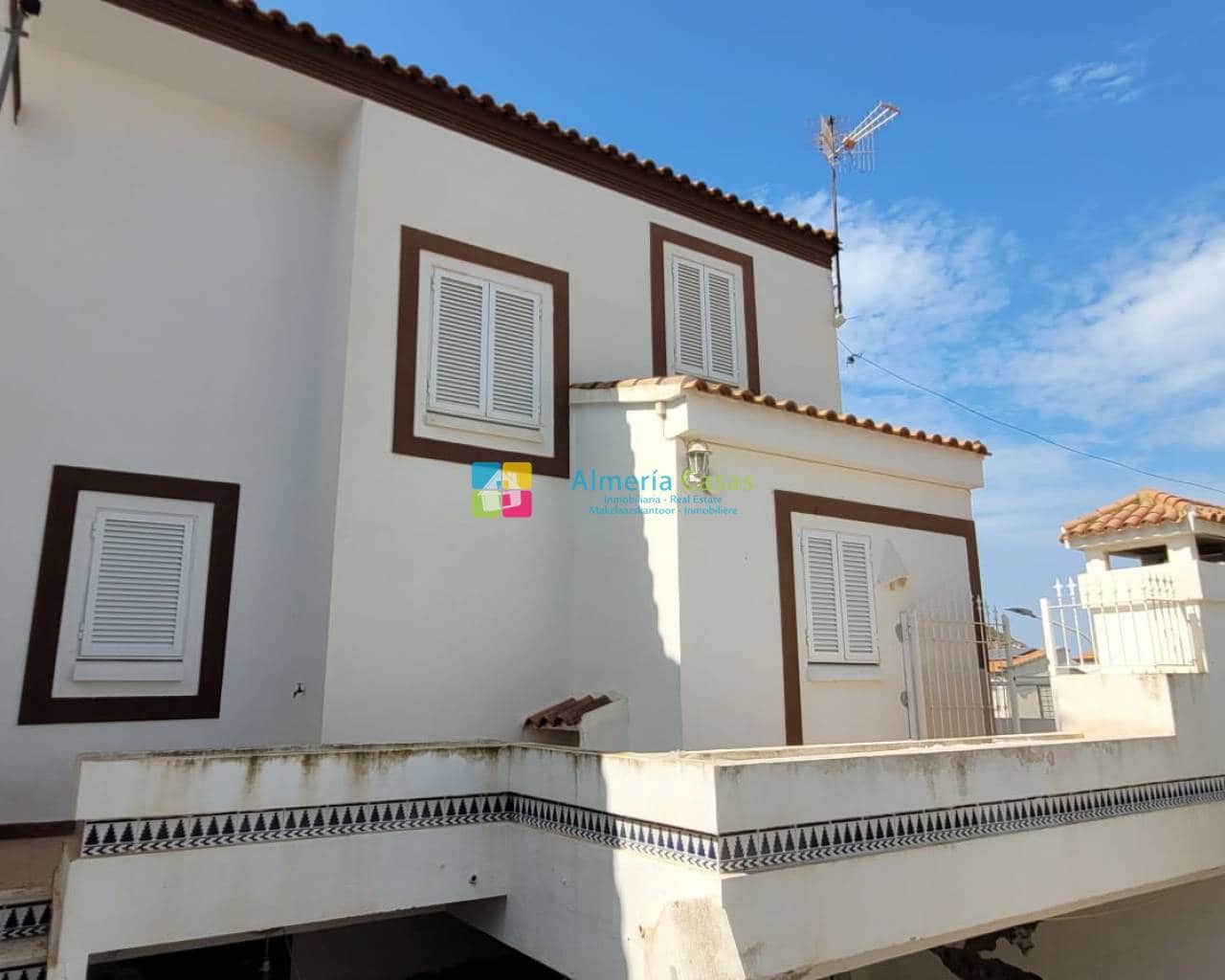 3 soverom Leilighet til salgs i San Juan de los Terreros med svømmebasseng garasje - € 180 000 (Ref: 7674132)