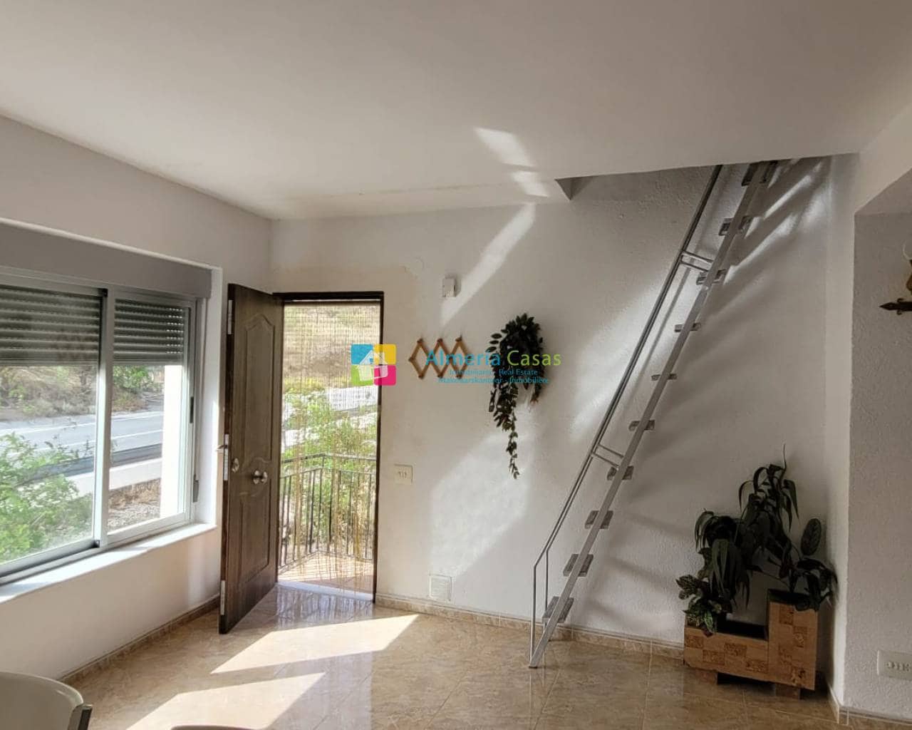 5 soveværelse Finca/Landehus til salg i Tijola med garage - € 230.000 (Ref: 7705125)