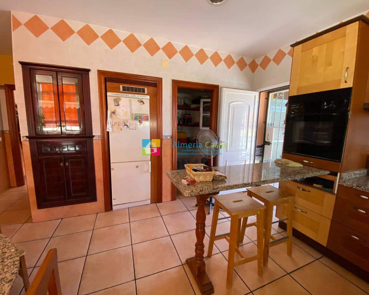 Chalet de 4 habitaciones en Cuevas del Almanzora en venta con garaje - 295.000 € (Ref: 7724389)