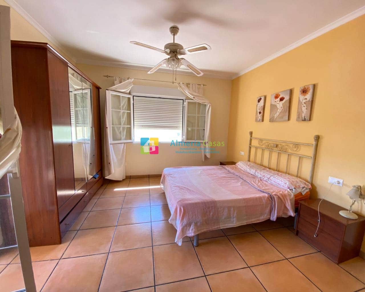 Chalet de 4 habitaciones en Cuevas del Almanzora en venta con garaje - 295.000 € (Ref: 7724389)