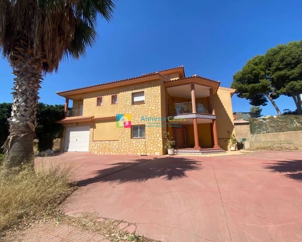 Chalet de 4 habitaciones en Cuevas del Almanzora en venta con garaje - 295.000 € (Ref: 7724389)