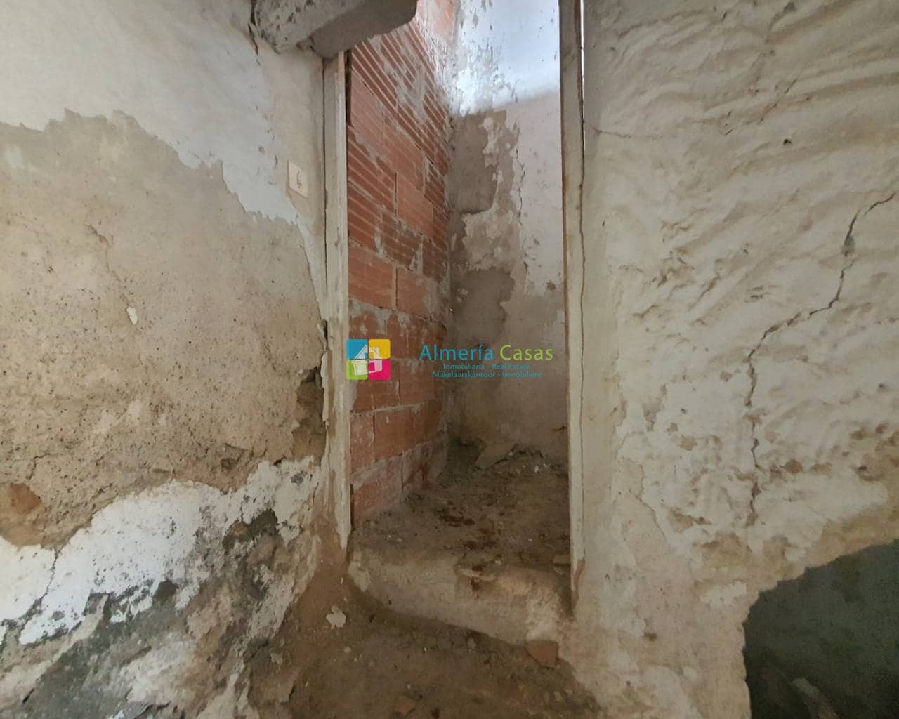 5 soveværelse Finca/Landehus til salg i Olula del Rio - € 65.000 (Ref: 7784459)