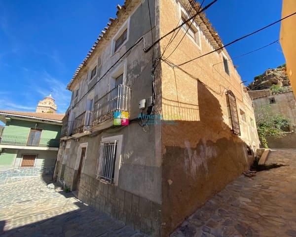 8 soveværelse Byhus til salg i Oria med garage - € 65.000 (Ref: 7823541)