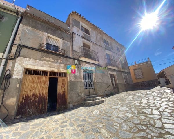 8 soveværelse Byhus til salg i Oria med garage - € 65.000 (Ref: 7823541)