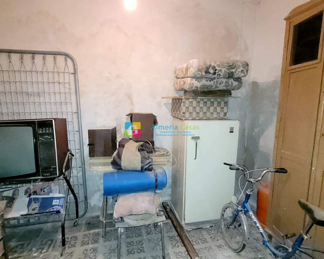 6 soveværelse Byhus til salg i Cullar - € 89.500 (Ref: 7858224)